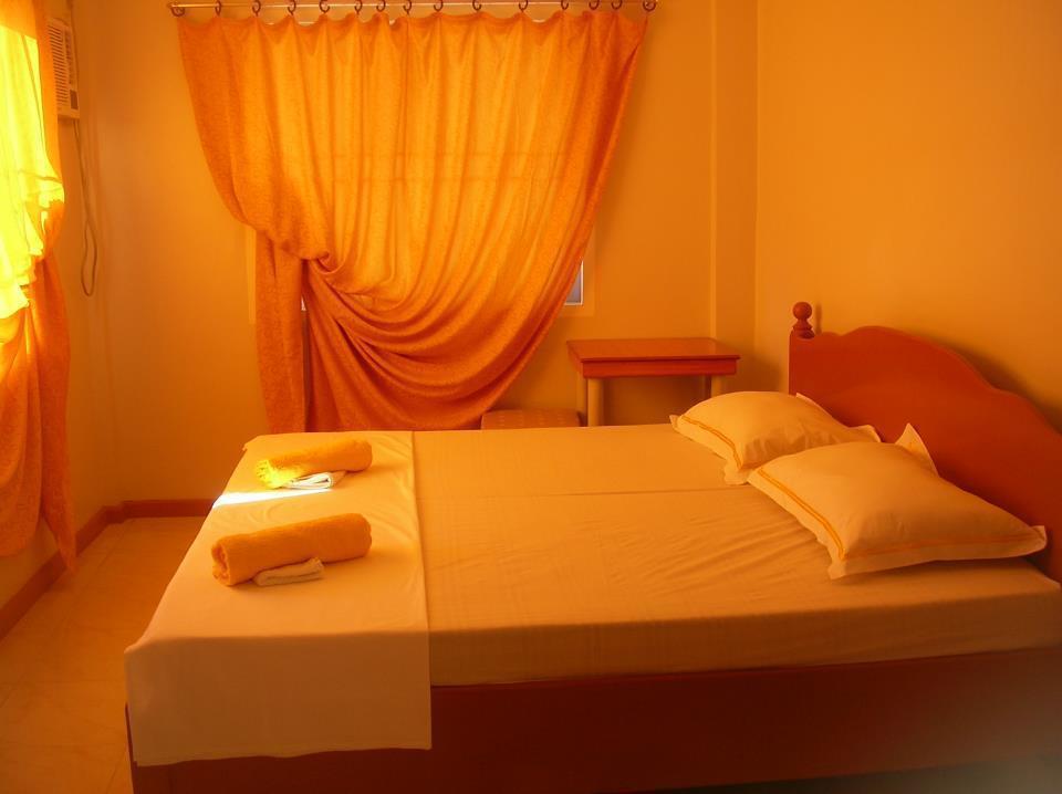 Surigao Tourist Inn Екстер'єр фото